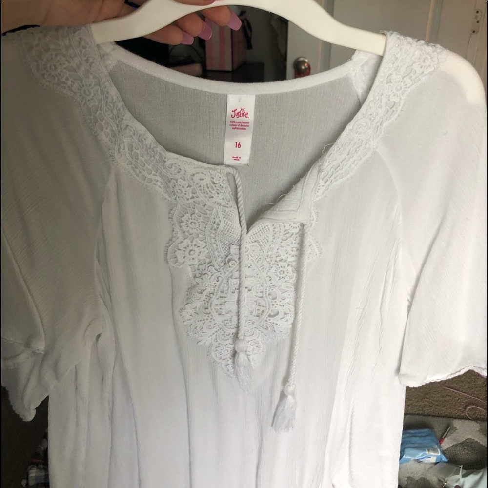 size 16 justice summer shirt.